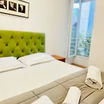 Villa Center